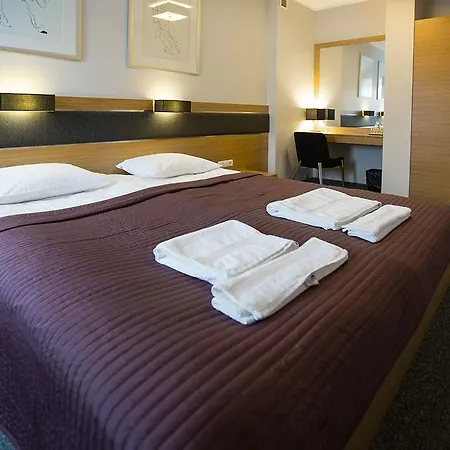 Hotel Karo 3*