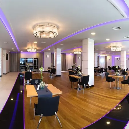 Karo Hotel 3*