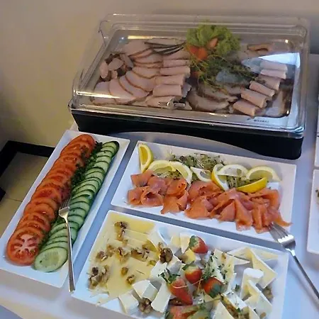 Ξενοδοχείο Karo 3*